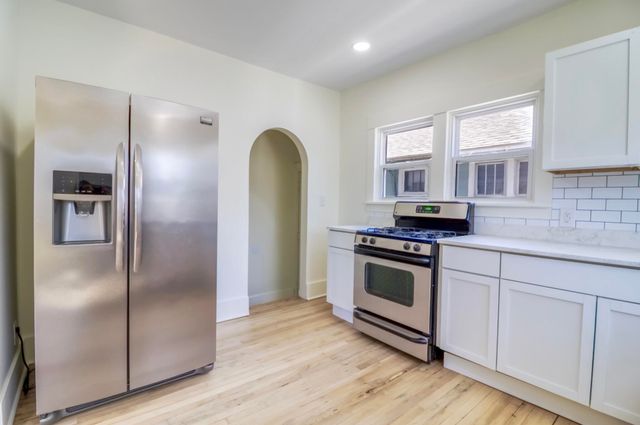 71 W Burnham Street W, Battle Creek, MI 49015