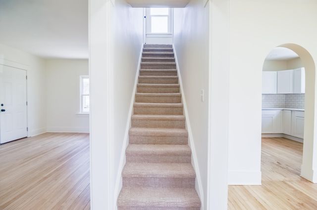 71 W Burnham Street W, Battle Creek, MI 49015