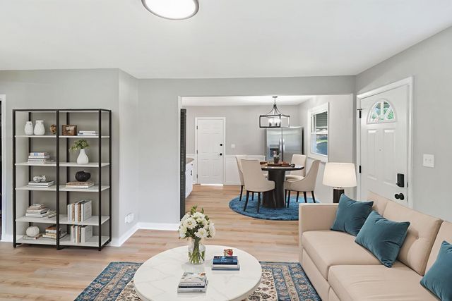 15332 Dante Avenue, Dolton, IL 60419