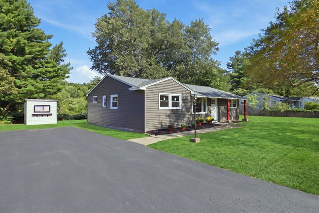 243 Shady Brook Ln, Springfield, MA 01118