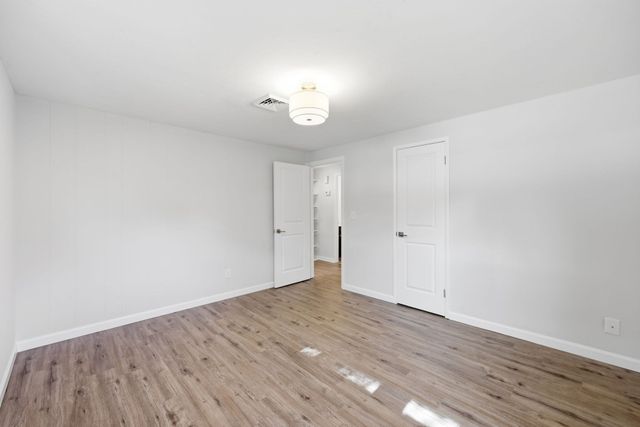 243 Shady Brook Ln, Springfield, MA 01118