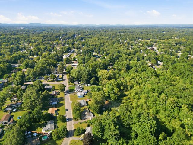 243 Shady Brook Ln, Springfield, MA 01118