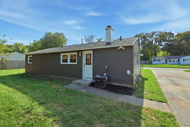 243 Shady Brook Ln, Springfield, MA 01118