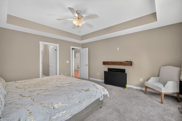 15115 Goodman Drive, Urbandale, IA 50323