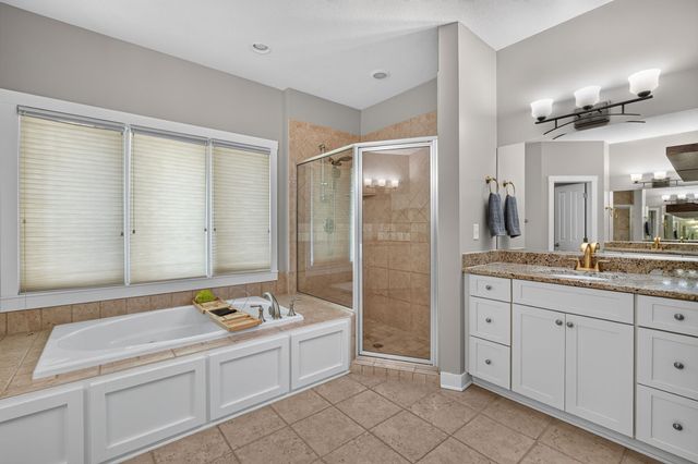 15115 Goodman Drive, Urbandale, IA 50323