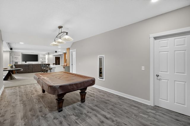 15115 Goodman Drive, Urbandale, IA 50323