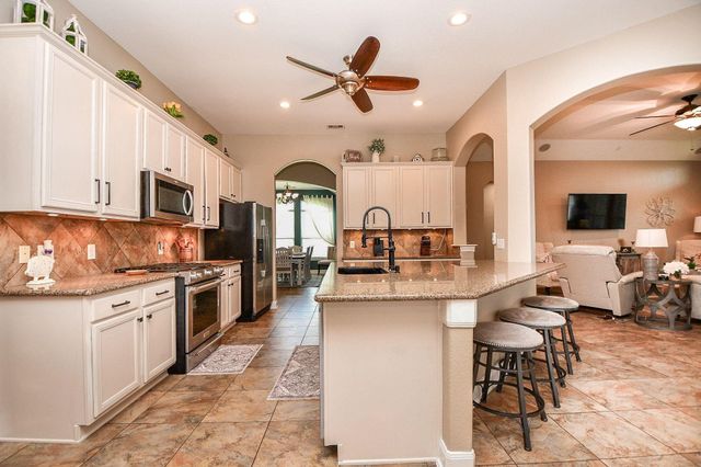 202 Bailey Brook Lane, Dickinson, TX 77539