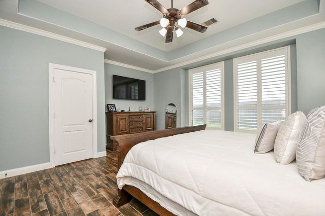 202 Bailey Brook Lane, Dickinson, TX 77539