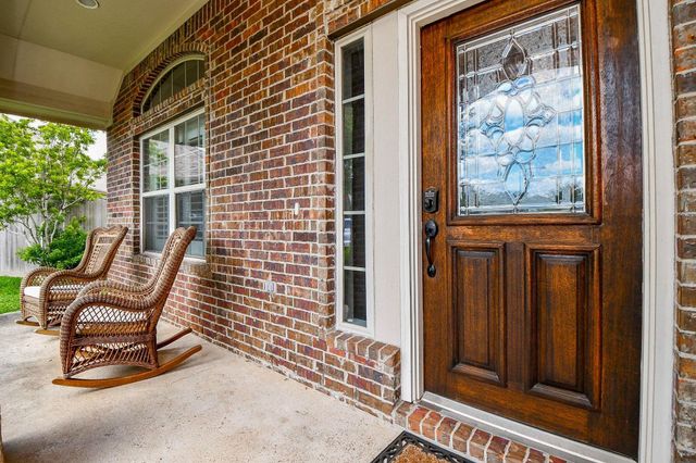 202 Bailey Brook Lane, Dickinson, TX 77539