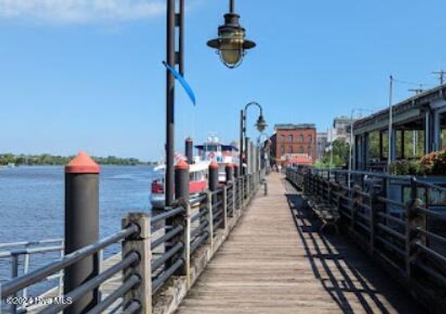 6230 Raystone Way, Leland, NC 28451