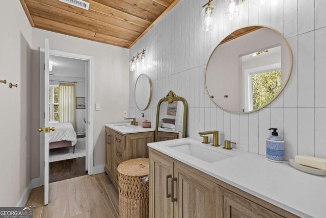 96 Indian Creek Way, Hoschton, GA 30548