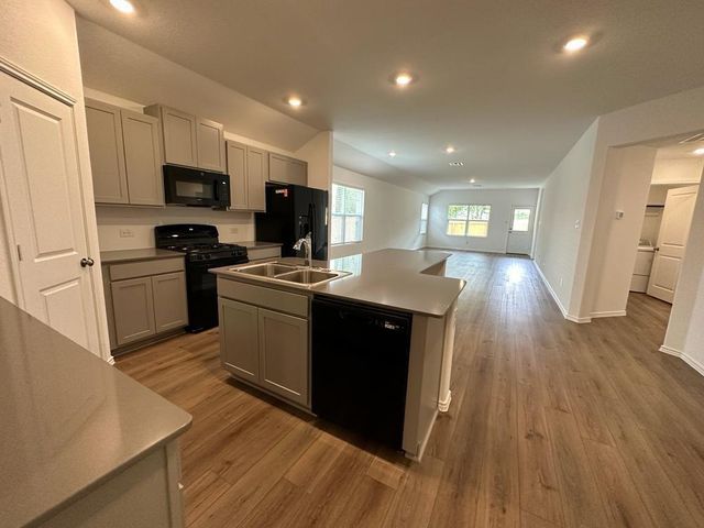 365 Sonterra DR, San Marcos, TX 78666