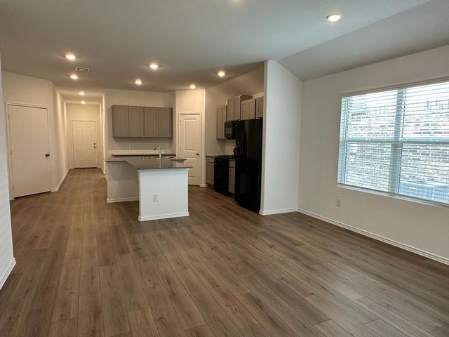 365 Sonterra DR, San Marcos, TX 78666