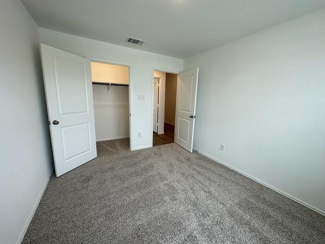 365 Sonterra DR, San Marcos, TX 78666