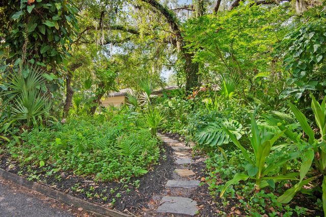 2073 MISTY SUNRISE TRAIL, Sarasota, FL 34240