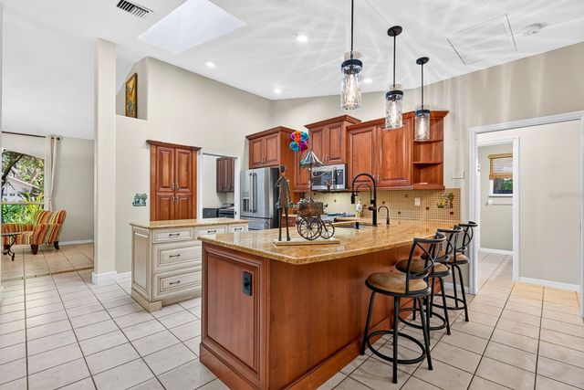 2073 MISTY SUNRISE TRAIL, Sarasota, FL 34240