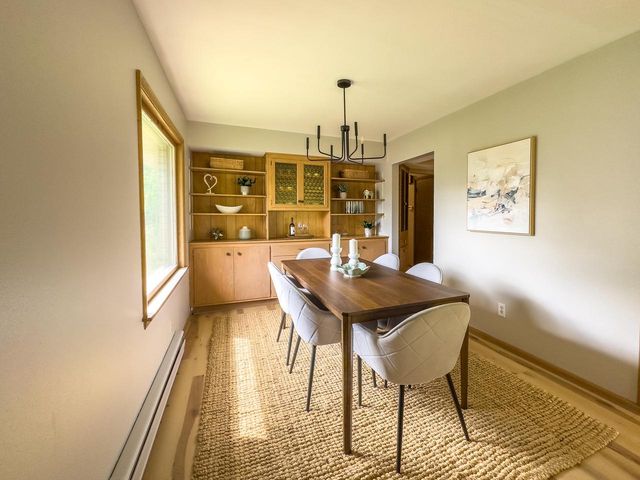 10731 W Keefe AVENUE, Wauwatosa, WI 53222