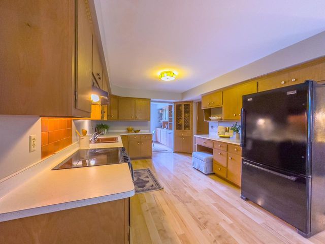 10731 W Keefe AVENUE, Wauwatosa, WI 53222