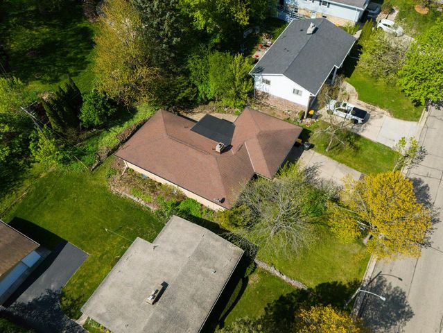 10731 W Keefe AVENUE, Wauwatosa, WI 53222