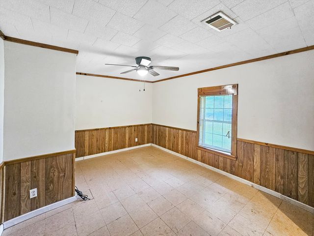 1012 Mc Arthur St, Deridder, LA 70634