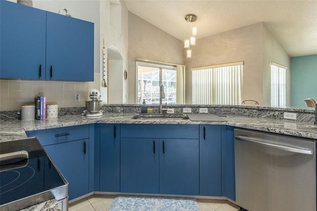 5 FAIRFAX COURT, Palm Coast, FL 32164