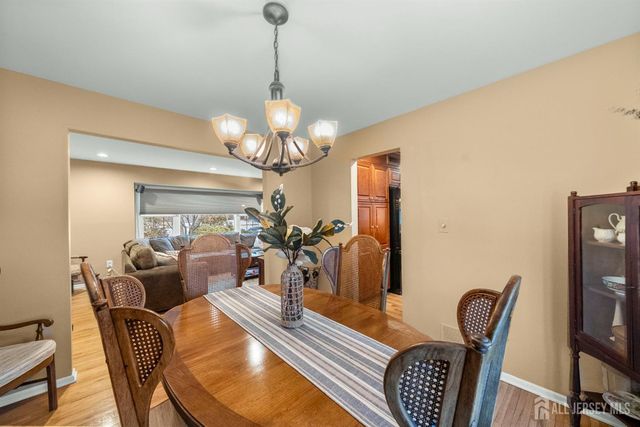 30 Pelham Place, East Brunswick, NJ 08816