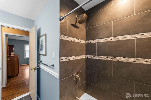 30 Pelham Place, East Brunswick, NJ 08816