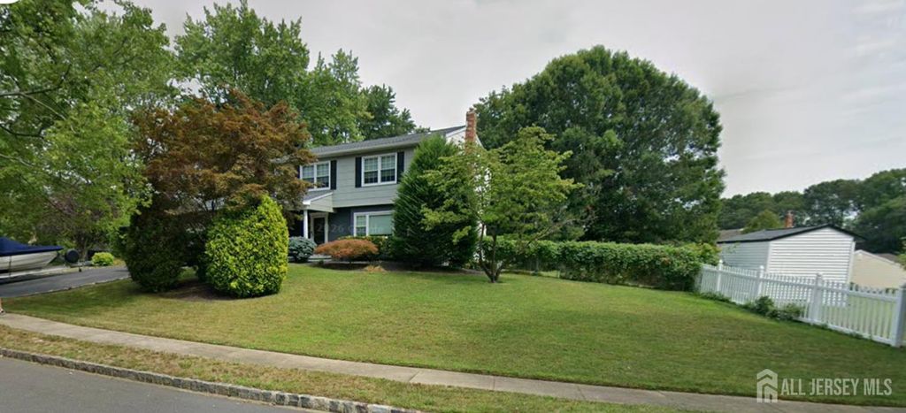 30 Pelham Place, East Brunswick, NJ 08816