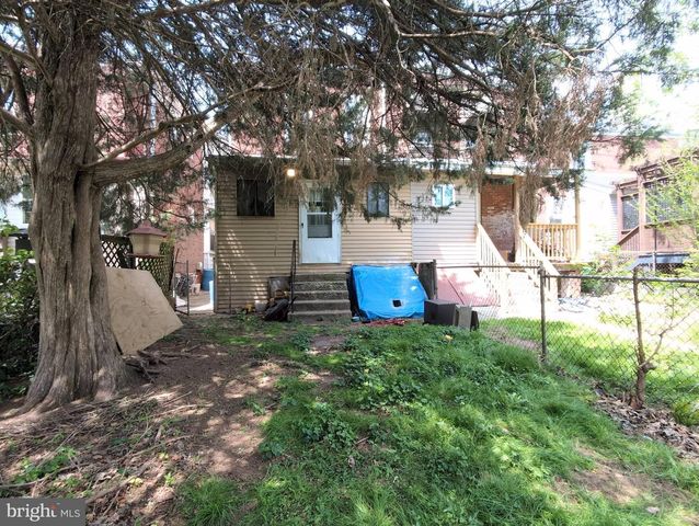 732 STANBRIDGE STREET, Norristown, PA 19401