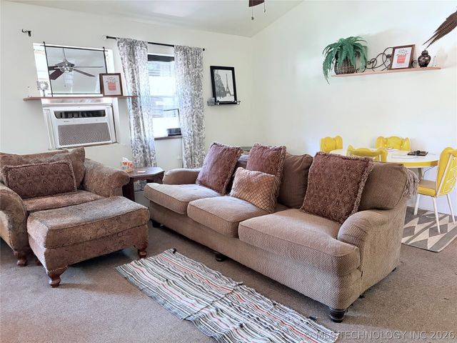48 Indian Nation Drive, Canadian, OK 74425