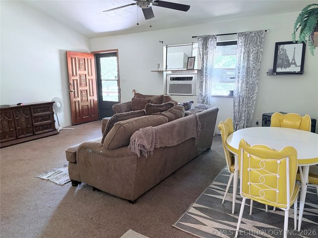 48 Indian Nation Drive, Canadian, OK 74425