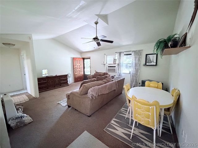 48 Indian Nation Drive, Canadian, OK 74425