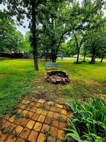 48 Indian Nation Drive, Canadian, OK 74425