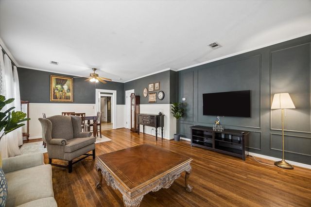 338 Cortlandt Street, Houston, TX 77007