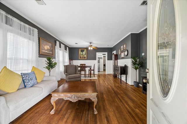 338 Cortlandt Street, Houston, TX 77007