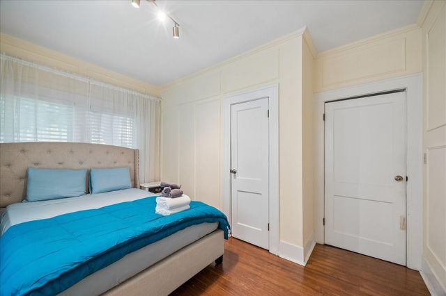 338 Cortlandt Street, Houston, TX 77007