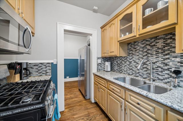 338 Cortlandt Street, Houston, TX 77007