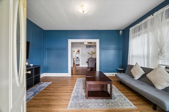 338 Cortlandt Street, Houston, TX 77007