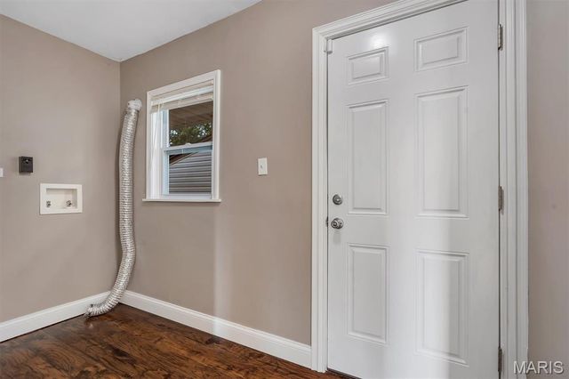 8627 Argyle Avenue, St Louis, MO 63114
