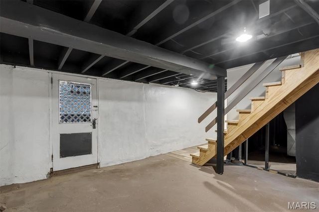 8627 Argyle Avenue, St Louis, MO 63114