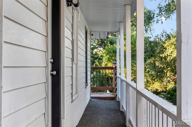 8627 Argyle Avenue, St Louis, MO 63114