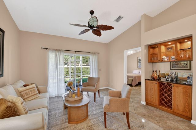 8536 Logia Circle, Boynton Beach, FL 33472