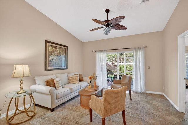8536 Logia Circle, Boynton Beach, FL 33472