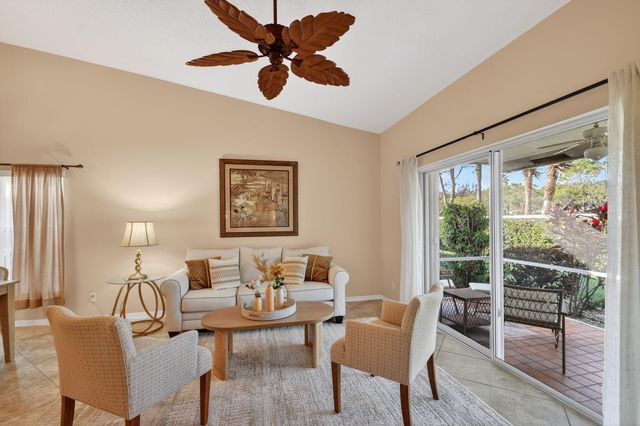 8536 Logia Circle, Boynton Beach, FL 33472