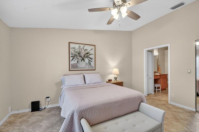 8536 Logia Circle, Boynton Beach, FL 33472