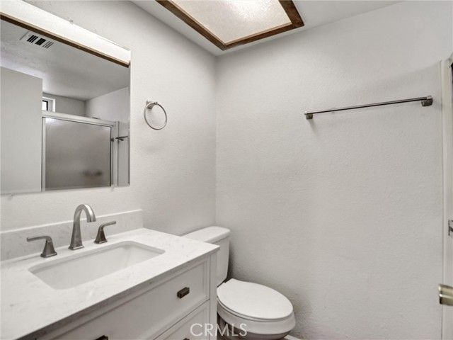 51225 Eisenhower Drive B, La Quinta, CA 92253