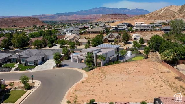 1067 E BRONCO DR, Washington, UT 84780