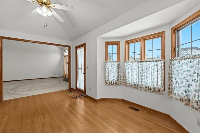 48436 Amber Lane Lane, Shelby Twp, MI 48315