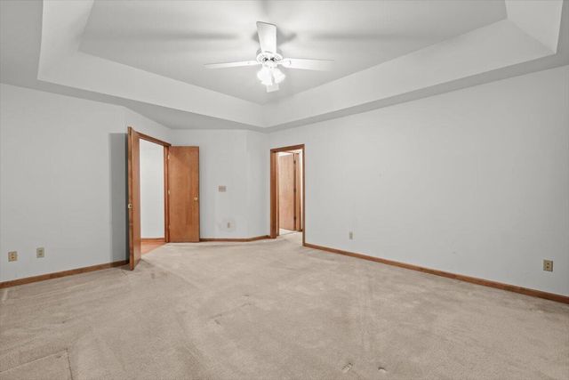 48436 Amber Lane Lane, Shelby Twp, MI 48315