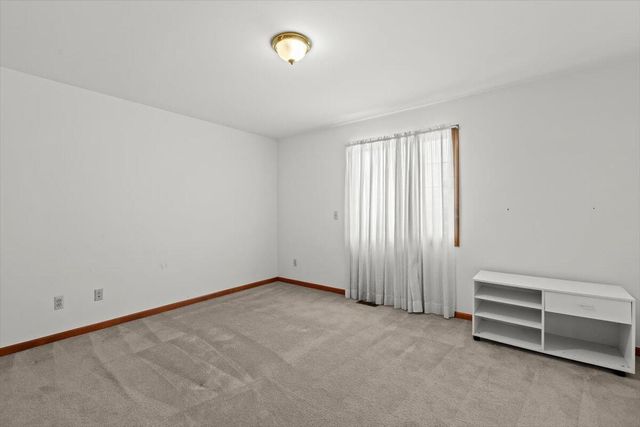 48436 Amber Lane Lane, Shelby Twp, MI 48315